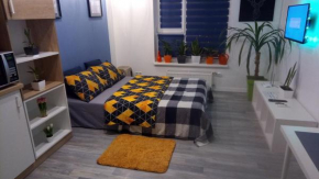 Georgeous Bright Studio in a Bright Residential Complex Comfort Town КТ-08